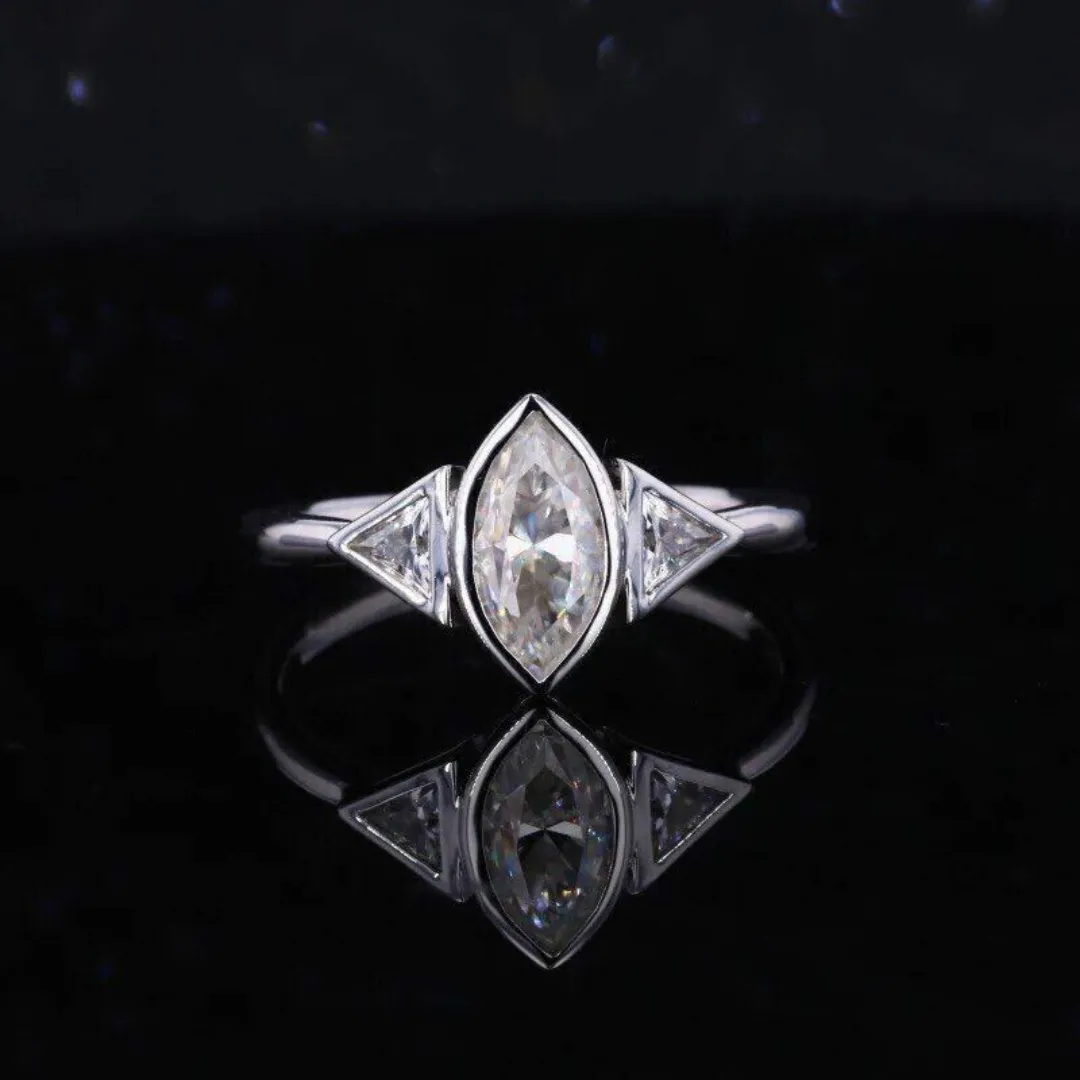 /public/photos/live/Fancy Cut Proposal Moissanite Ring  (2).webp